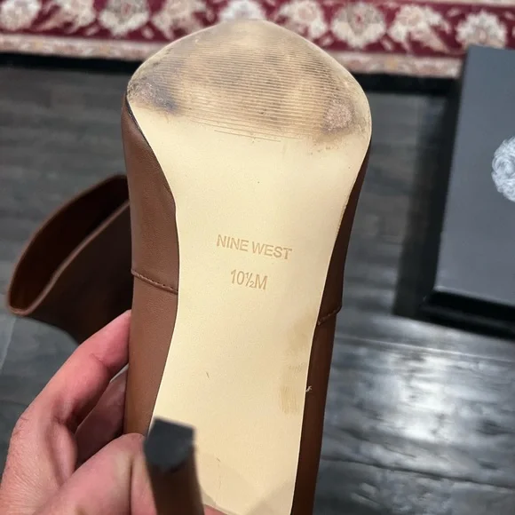 Women Nine West Booties size 10 - Picture 11 of 12